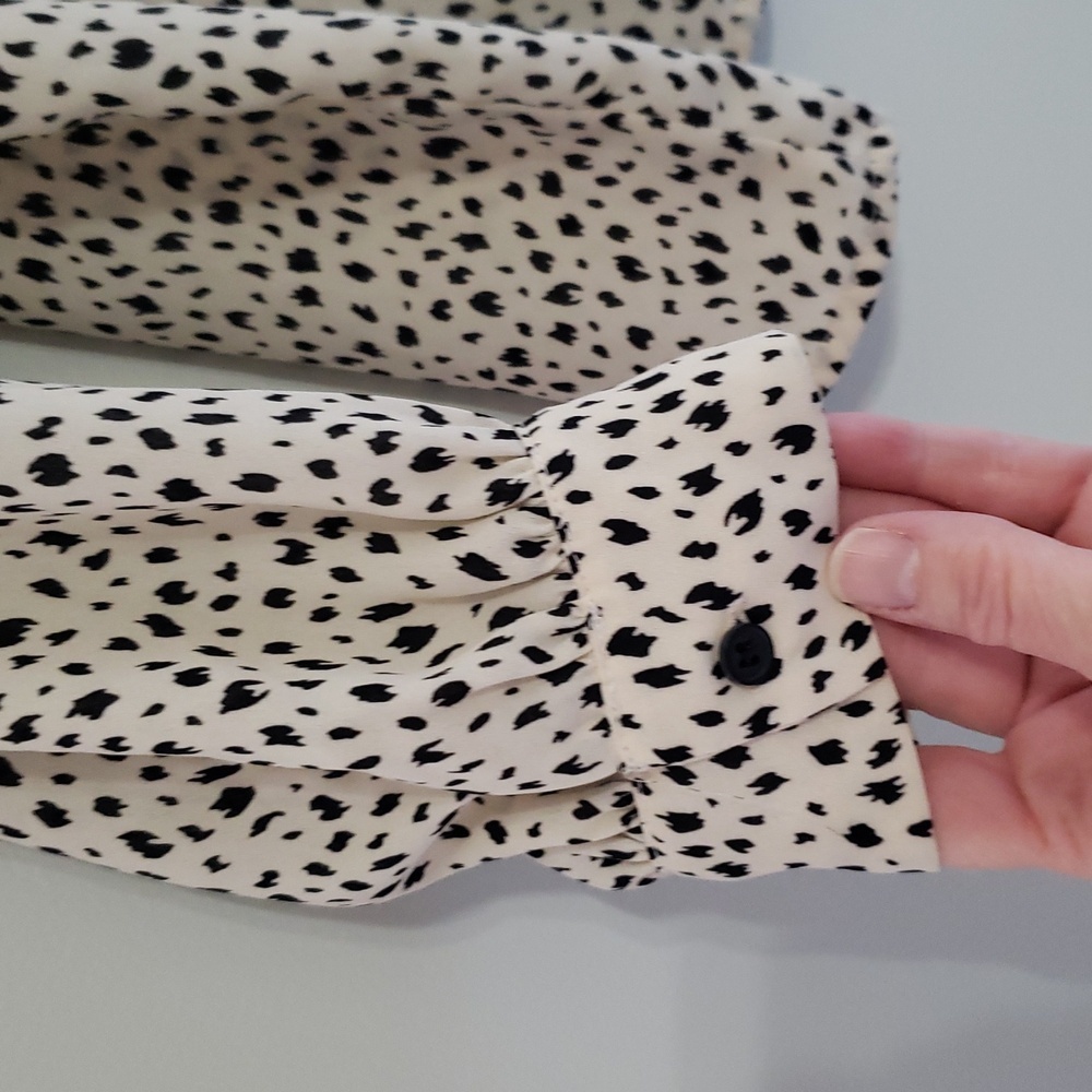 Pleione Animal Print Button Up Blouse Medium Cream Black Office Career Work - Picture 3 of 7